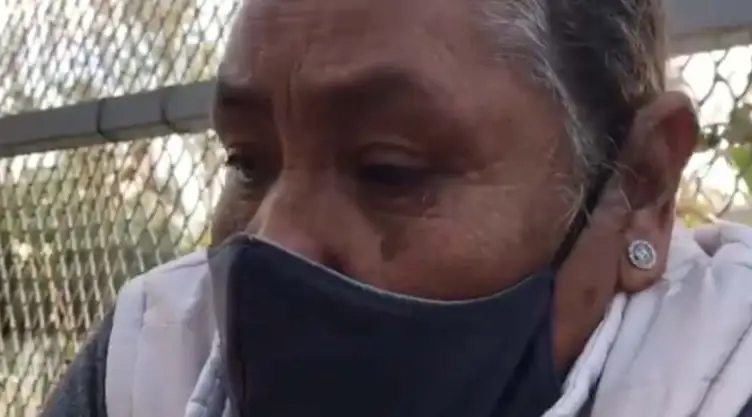 abuelita-llora-puebla-vacuna.jpg