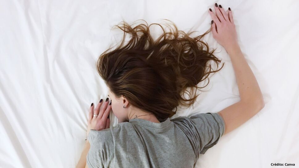 como dormir con dolor lumbar cura