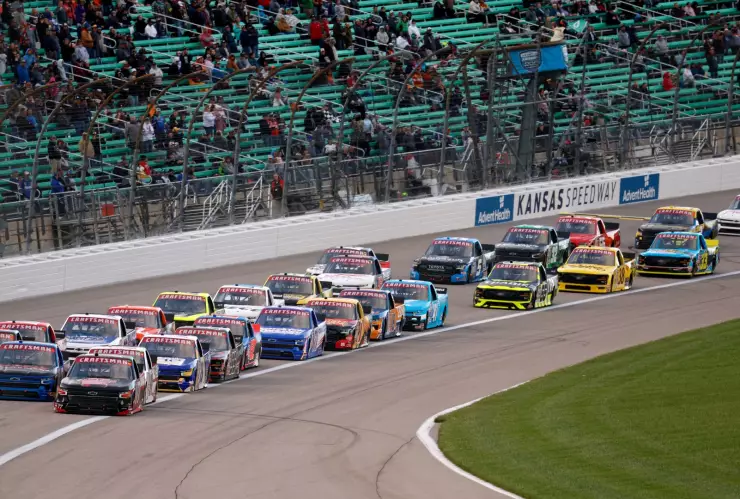 El circuito de NASCAR no volvería al sur de California.