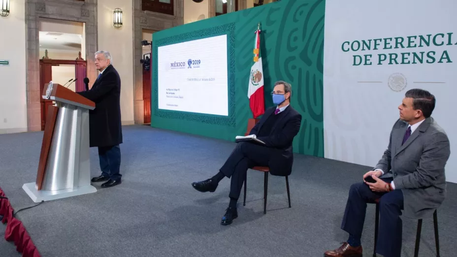 AMLO 11 ENE 2021 REGRESO A CLASES.jpg