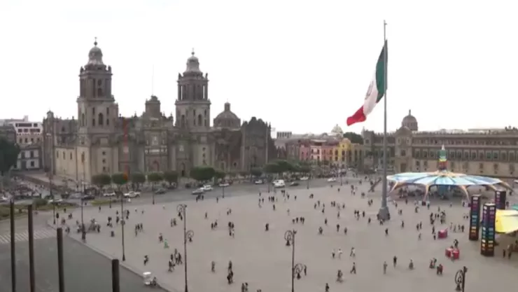 Z&oacute;calo CDMX balc&oacute;n hotel