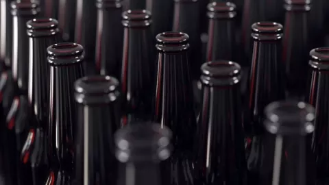 Reportan cervezas regadas en La Rumorosa, quedan sobre la carretera.