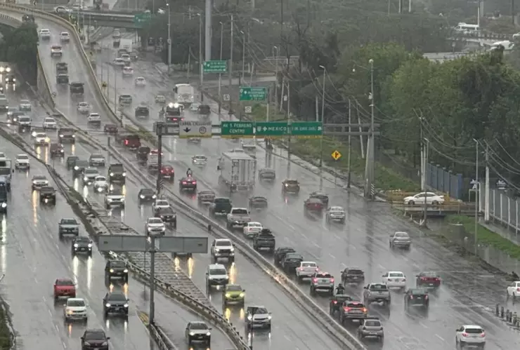 Tráfico en Querétaro hoy jueves 20 de junio 2024: Bernardo Quintana, 5 de Febrero , Carretera México Querétaro