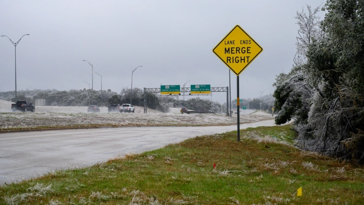 Carretera de Austin, Texas, cubierta de nieve