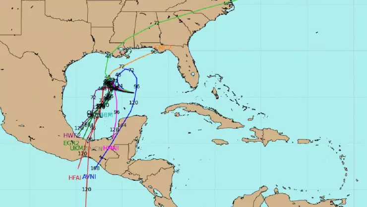 El Huracán Rafael 2024 podría IMPACTAR Mérida y estos 20 municipios de Yucatán, según esta predicción del Centro Nacional de Huracanes