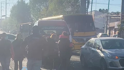 Choque entre Ruta 26 y auto colapsó la prolongación Reforma en Puebla hoy: Tráfico intenso