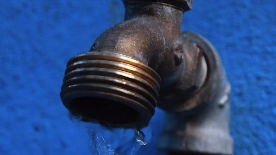 Sin agua por dos días