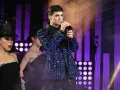 El panel de críticos aplaudió su actuación con entusiasmo. Lola Cortés lo recibió de pie y destacó la dificultad de la canción, reconociendo el excelente trabajo de Menny Carrasco en el montaje. Arturo López Gavito observó su evolución, señalando que Julio había pasado de la duda a la seguridad, comparándolo incluso con el gran Tom Jones.