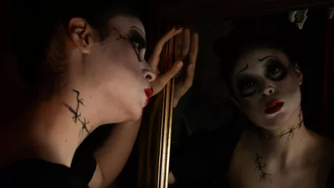 ¡DE MIEDO! Estas son las 7 fotos de fantasmas más TERRORÍFICAS que son reales