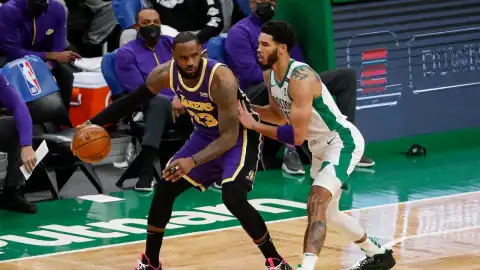 lebron james encabeza votaciones nba.jpg