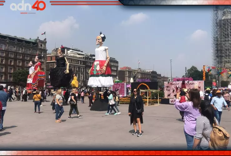 Mega Ofrenda del Día de Muertos