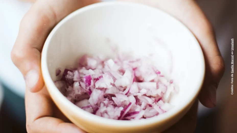 eliminar-canas-receta-natural-cebolla-sin-tinte-oscurecer-pelo-canoso.jpg