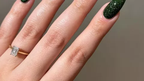 Colores u&ntilde;as largas