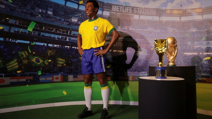 Una estatua en honor a la leyenda del fútbol brasileño Pelé fue inaugurada en el Acuario de Río de Janeiro, Brasil, el 3 de junio de 2026