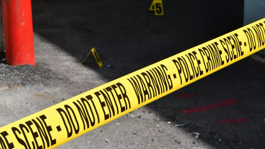 Mujer cae desde quinto piso de Plaza Stadium de León, Guanajuato