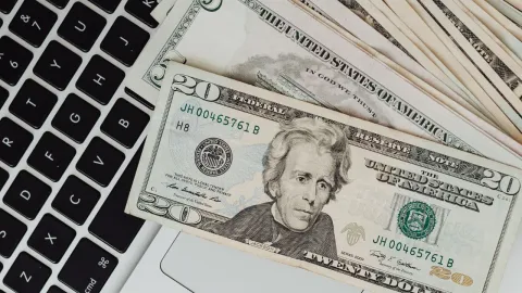 PRECIO DEL DÓLAR