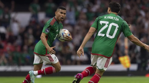 Orbelín Pineda celebra un gol con la Selección Mexicana
