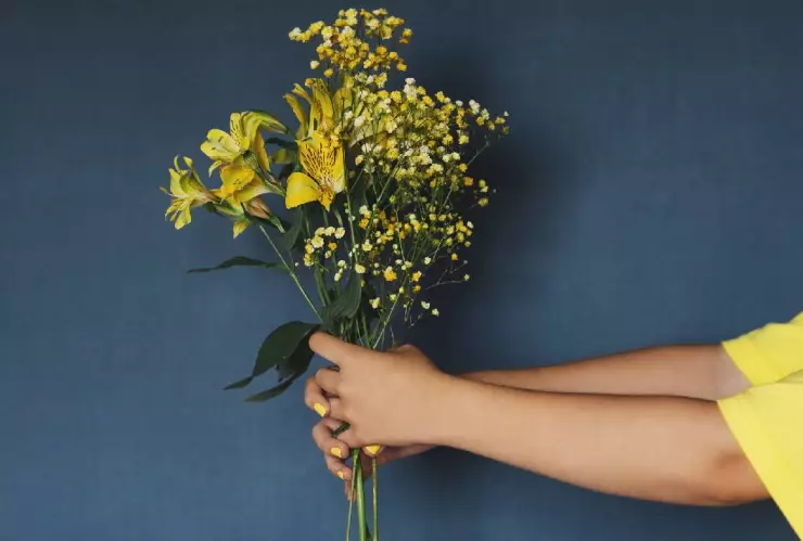Este es el significado de regalar flores amarillas el 21 de marzo de 2023 en México.