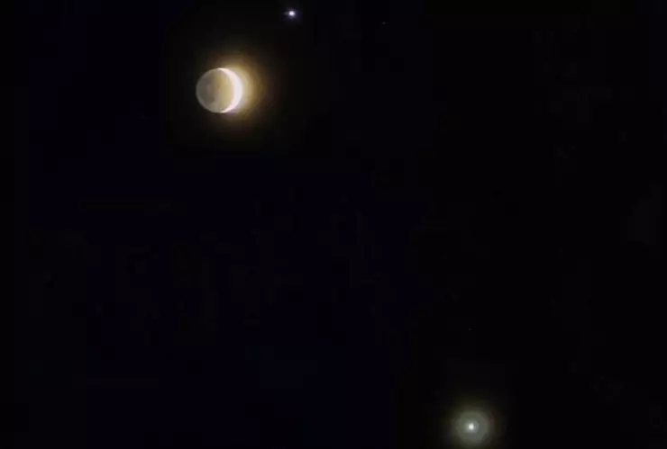 conjunción de la luna, venus y júpiter