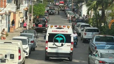 El caso ocurrido frente a una primaria en Veracruz sigue generando impacto