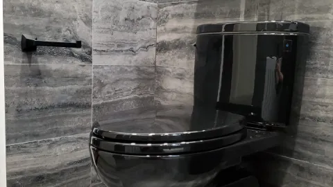 Taza de baño blanca