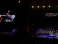 Un momento estelar fue la aparición de Yumi Matsuzawa, quien, encendió el cosmos de los asistentes, transportándolos al épico enfrentamiento contra Hades.