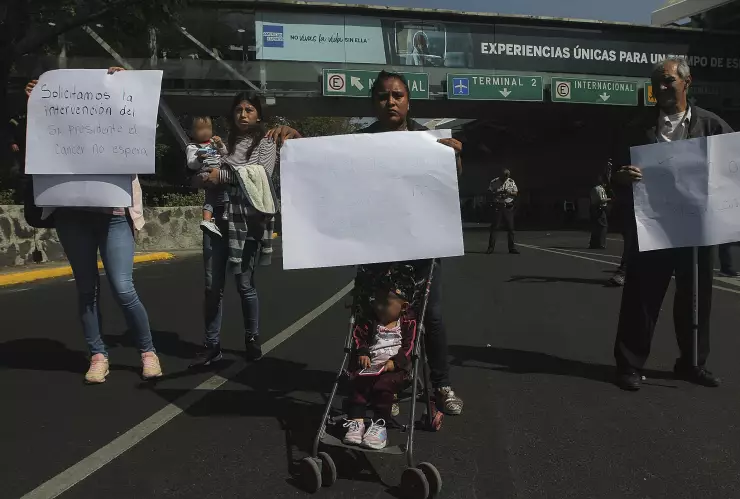 Bloqueo vial de padres de niños con cáncer