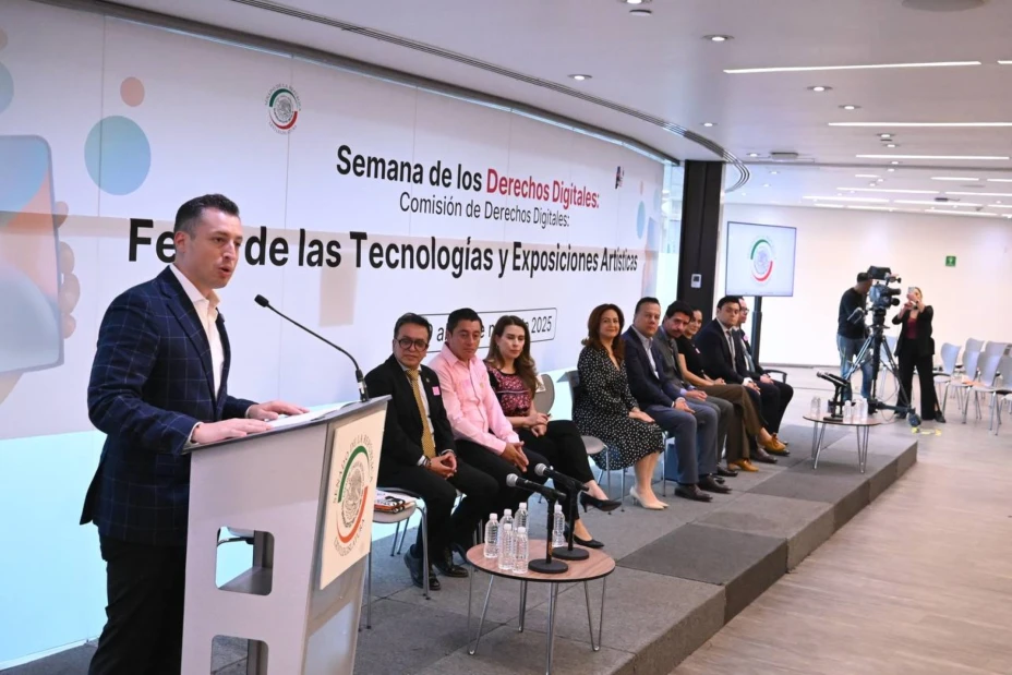 Inauguran la Semana de los Derechos Digitales en el Senado.jpg