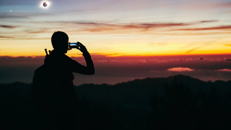Qué tan malo es grabar el eclipse solar 2024 con mi celular