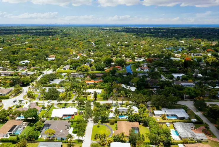 una bonita comunidad de viviendas de Miami-Dade