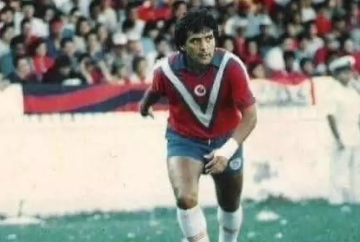 Omar Palma, vistiendo los colores del club Veracruz