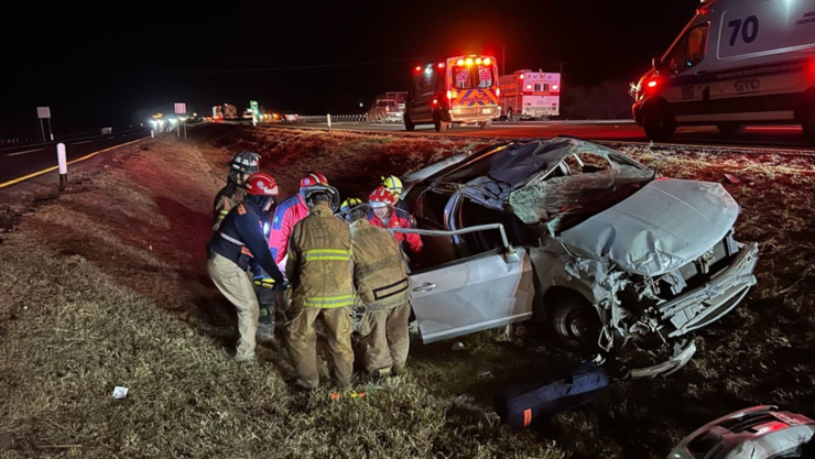Accidente en la carretera federal 57 deja tres lesionados en San Luis de la Paz, 17 de febrero de 2025.png