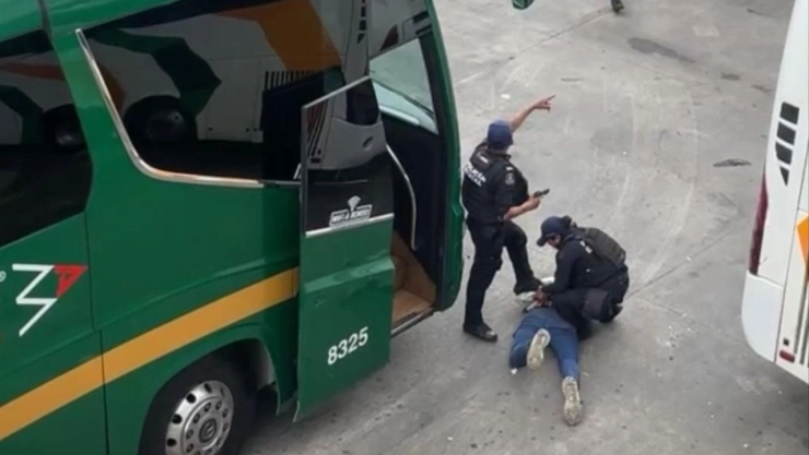 El hombre fue detenido en las instalaciones de la terminal de autobuses en Acapulco.