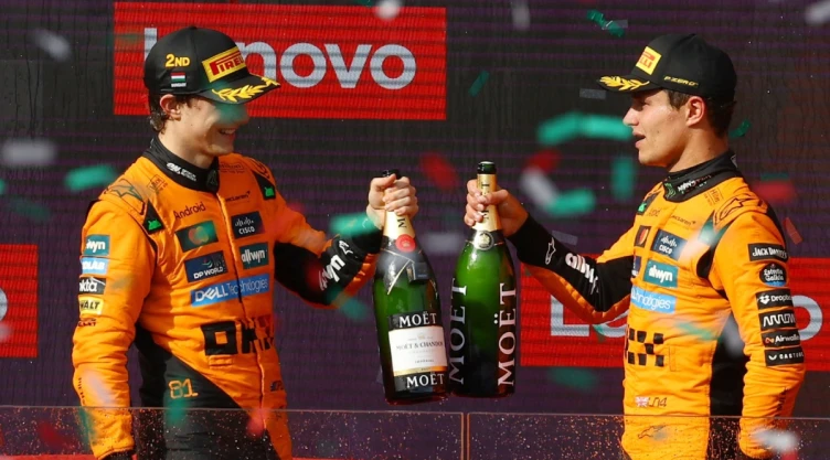 Lando Norris y Oscar Piastri