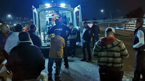 Peregrinos-resultan-lesionados-tras-impacto-de-autobús-en-la-carretera-México-Puebla