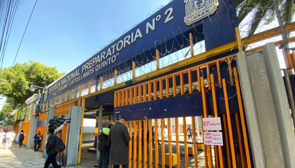 Prepa 2 de la UNAM reanuda clases