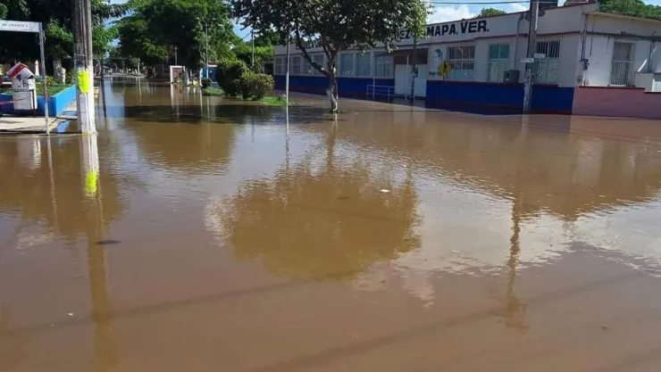 Se desborda el río de Jamapa