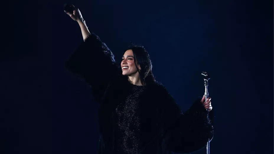 ¿Qué artistas han hecho cover de “Bésame mucho” La canción mexicana que también interpretó Dua Lipa