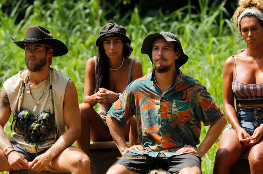 David Ortega posee el collar de inmunidad en Survivor México 2022.