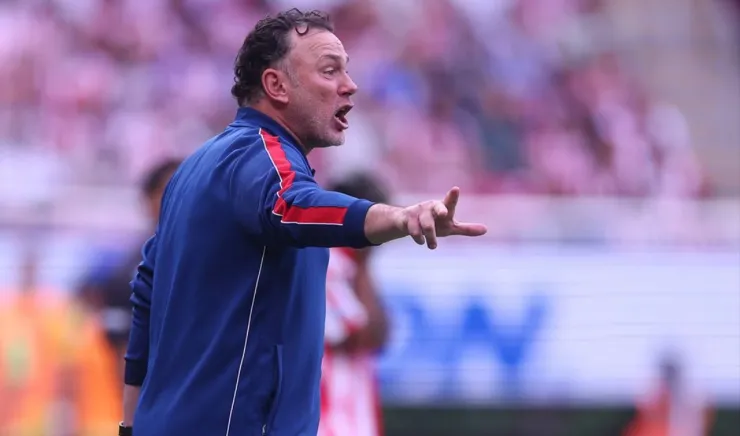 Aficionados Chivas Milito