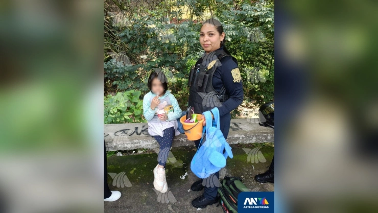Niña de 7 año es abandonada por su mamá en parque en Álvaro Obregón.