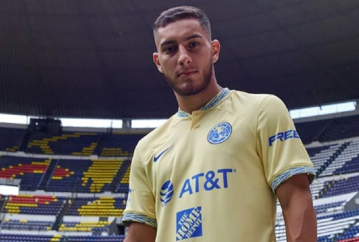 SEBASTIAN CACERES.jpg