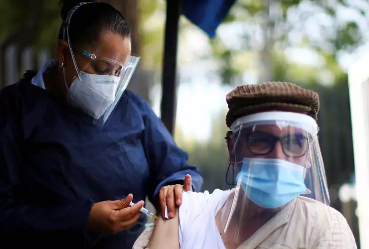 mexico paga vacunas covid-19.jpg