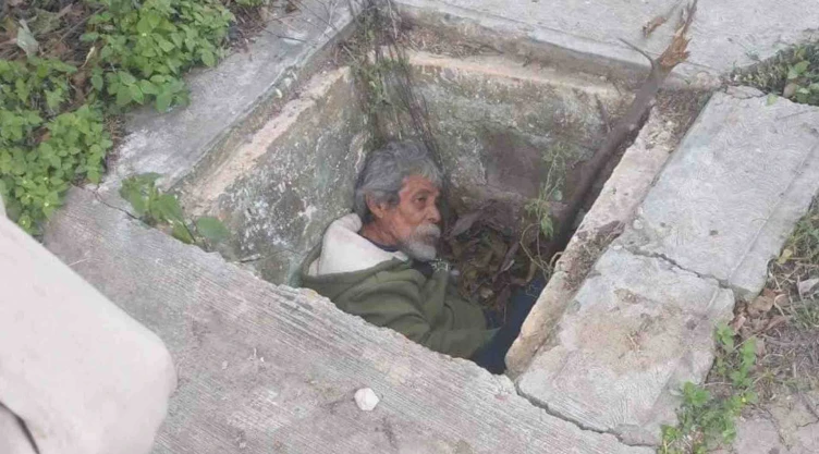 hombre refugiado alcantarilla tamaulipas.jpg