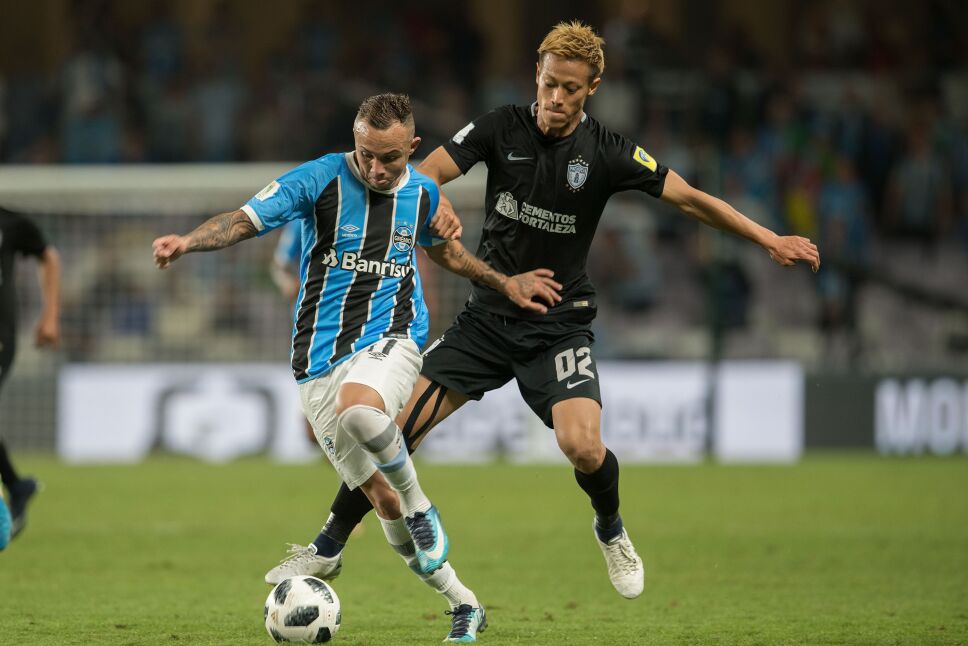 87121217JDI_SF_GRE_PAC_EVERTON