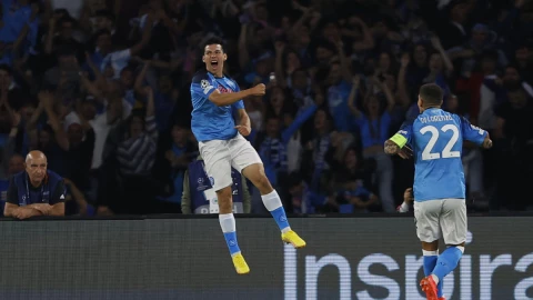 Chucky Lozano celebra su gol ante el Ajax