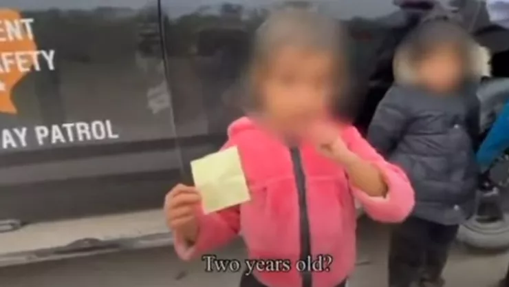 Rescatan a niña migrante de 2 años que intentó cruzar sola a Texas, Estados Unidos desde México