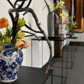 Arreglo floral de la exposición de Ikebana en la CDMX