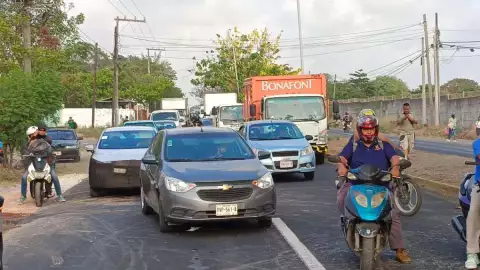 carretera veracruz-xalapa.