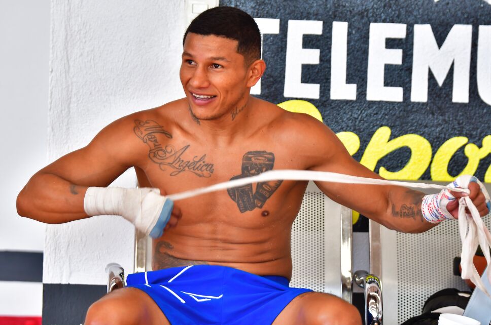Miguel Alacrán Berchelt de cara a su pelea ante Óscar Valdez
